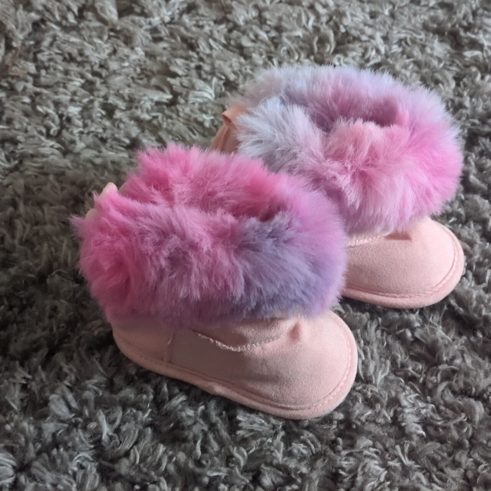 Baby girl "boots with the fur"